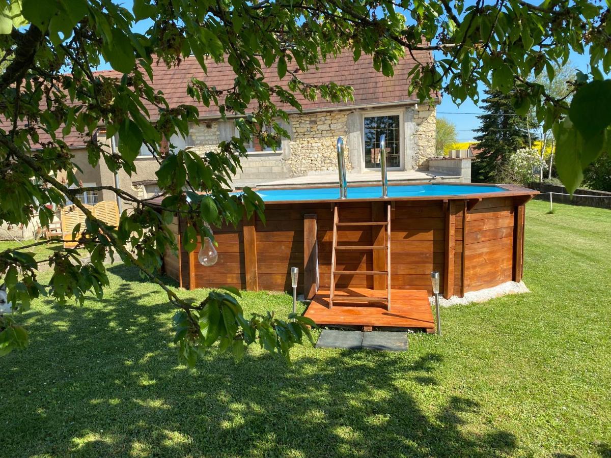 L'Entrenous Apartment Charmes  Exterior photo